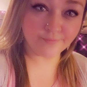 Meet your Posher, Candice